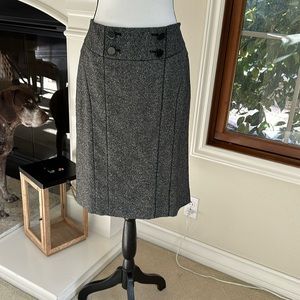 Ann Taylor Skirt Like new 8